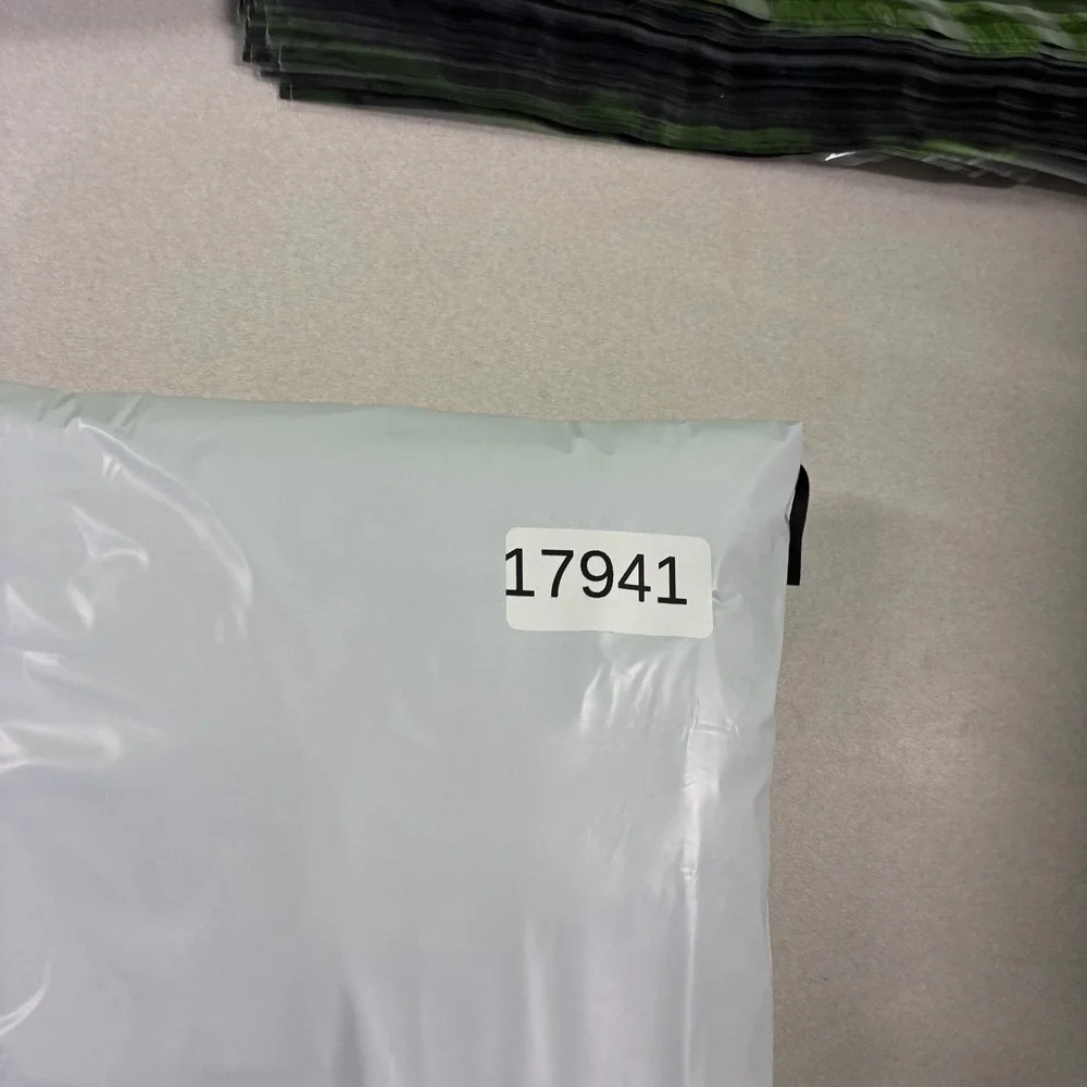 Vintage GMC Trucks Sweatshirt Men 2XL Black Faded Car Truck Embroidered Pullover - Picture 5 of 5